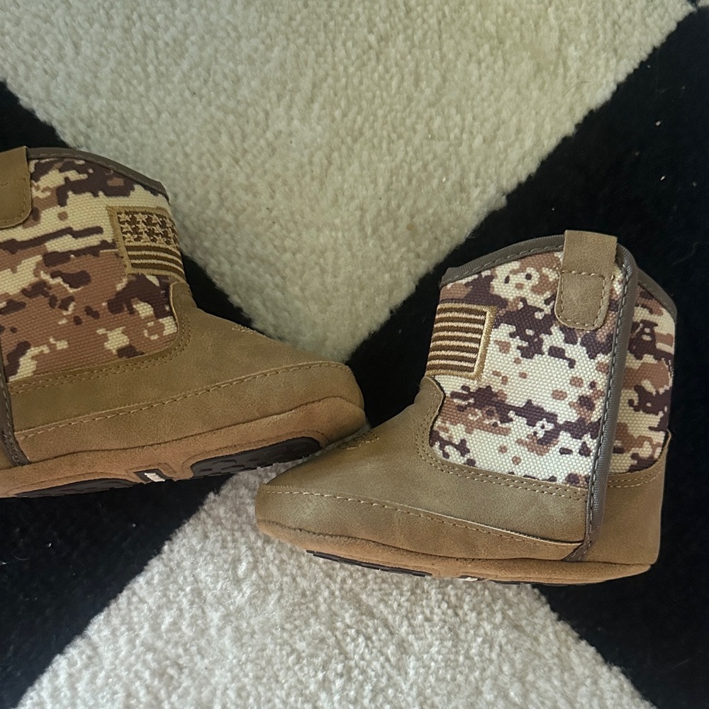 Ariat Kids Tan and Brown Boots